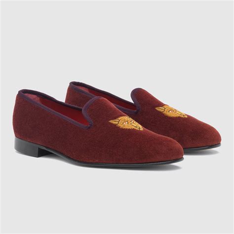 versace slippers color burgundy song|farfetch versace slippers.